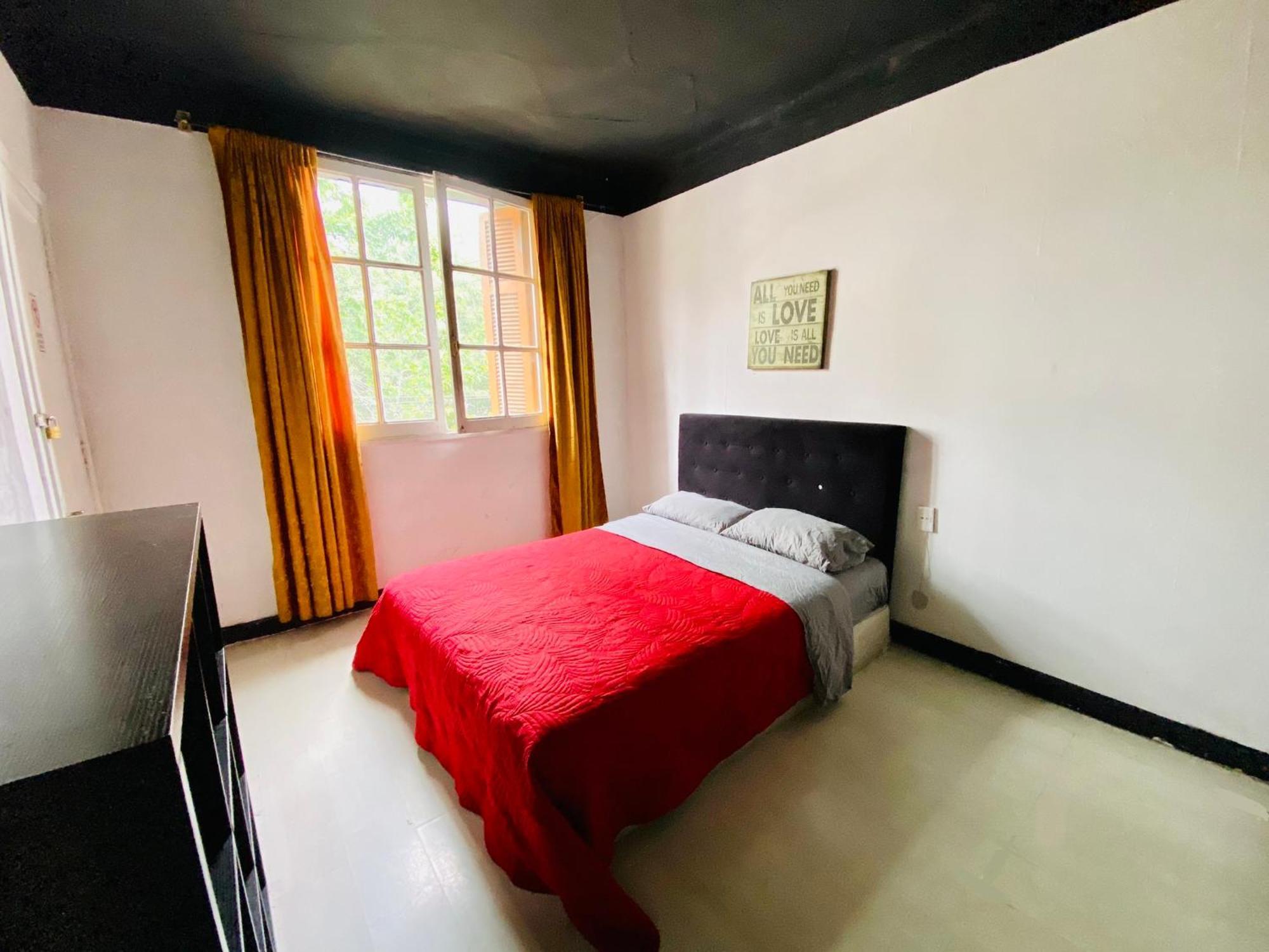 Urbano Hostel Santiago Eksteriør bilde